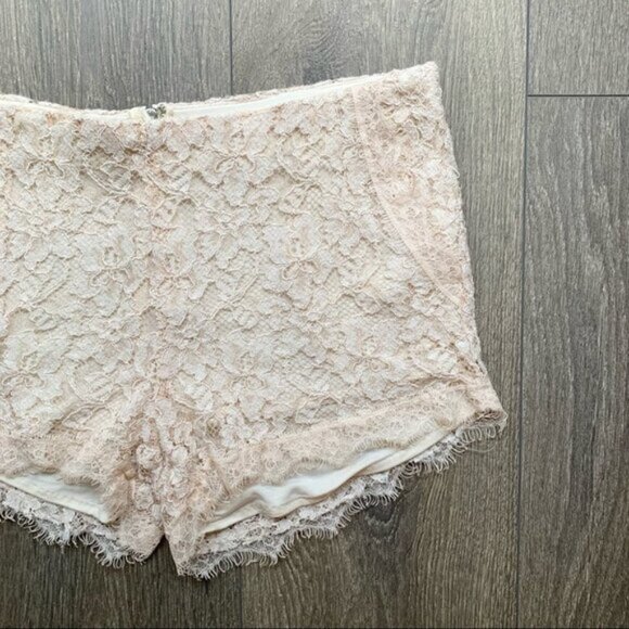 Aritzia Wilfred Jules Shorts Scallop Lace Pale Pink Coquette Size 0 Y2K 2000s - Picture 6 of 15